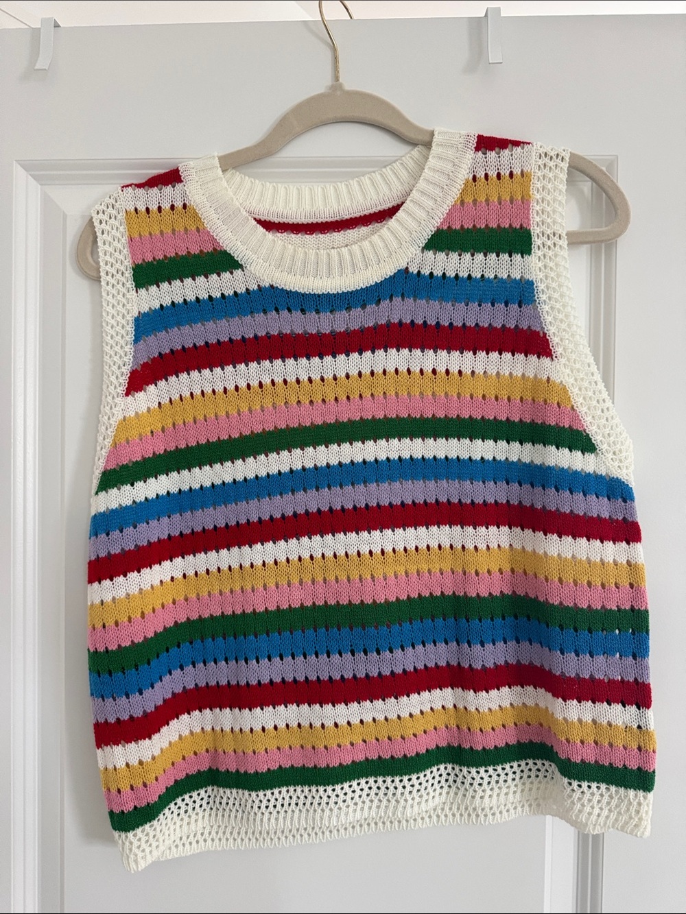 Striped Knit Sleeveless Sweater Vest in Multi-Color